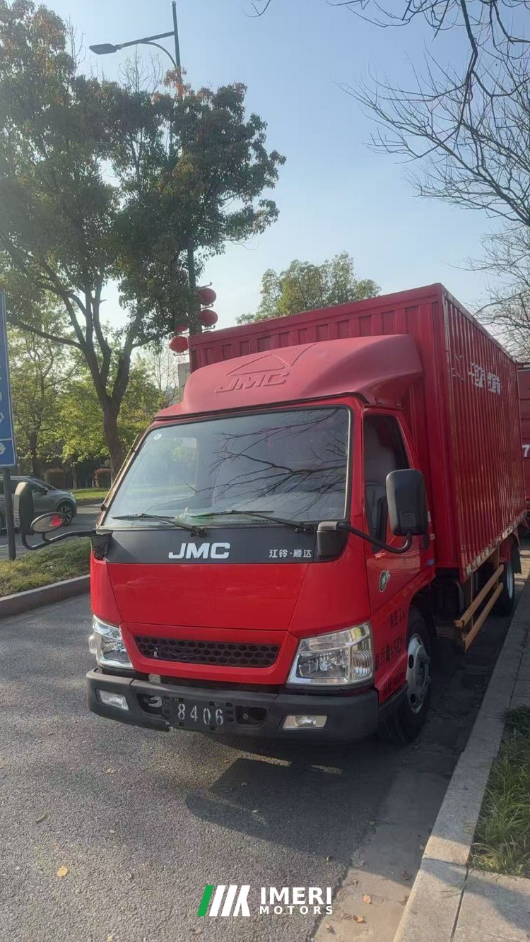 JMC 116 hp 4X2 4.21 m - грузовик из Китая