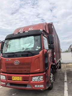 FAW Jiefang J6L 180 hp 4X2 5.2 m - фото 1