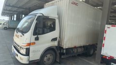 JAC Shuailing E 131 hp 4X2 4.2 m - фото 1