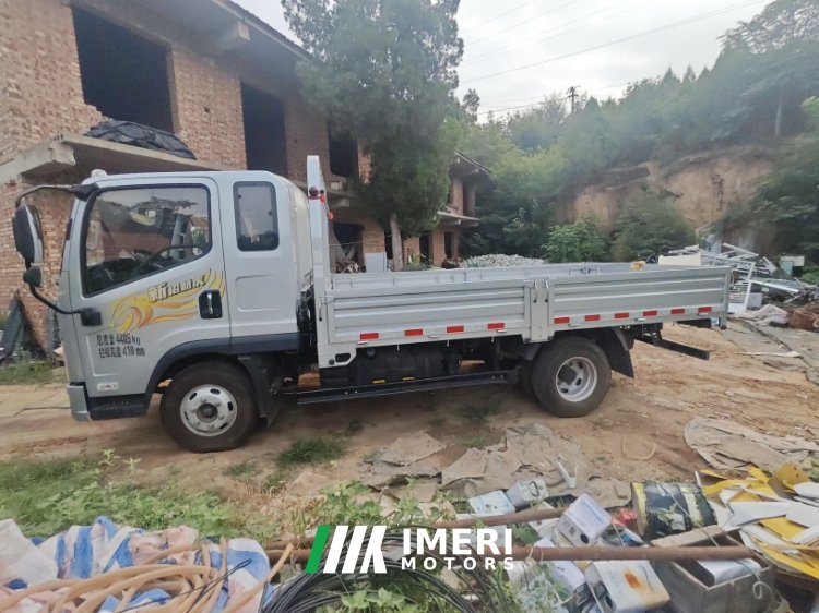FAW Jiefang 150 hp 4X2 3.82 m - грузовик из Китая