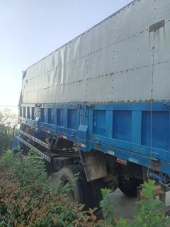 SAIC Yuejin X500 160 hp 4X2 6.5 m - фото 4