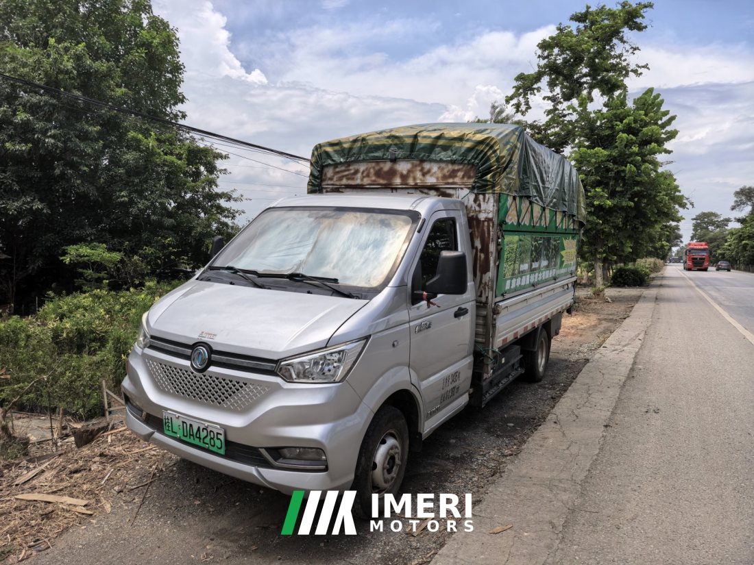 Dongfeng W17 102 hp 4X2 3.95 m - грузовик из Китая