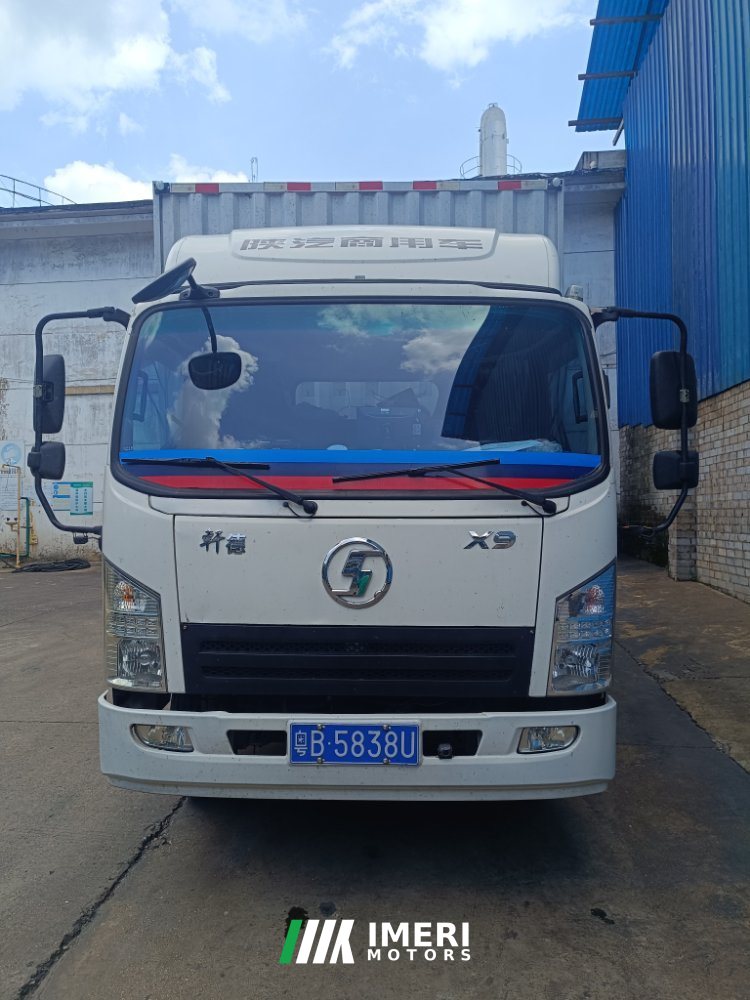 Shacman X9 143 hp 4X2 4.2 m - грузовик из Китая