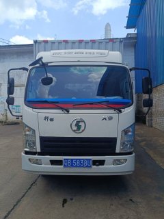 Shacman X9 143 hp 4X2 4.2 m - фото 1