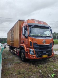 Dongfeng Liuzhou Chenglong H5 290 hp 4X2 9.7 m - фото 1