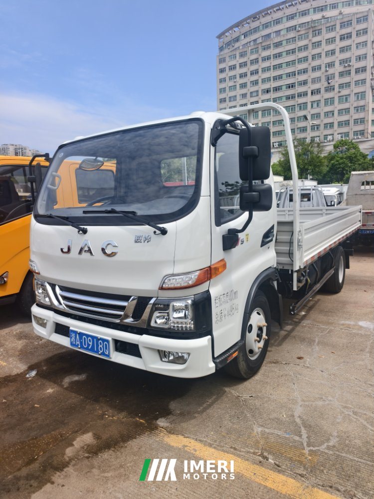 JAC Junling Jianghuai V5 130 hp 4X2 4.18 m - грузовик из Китая