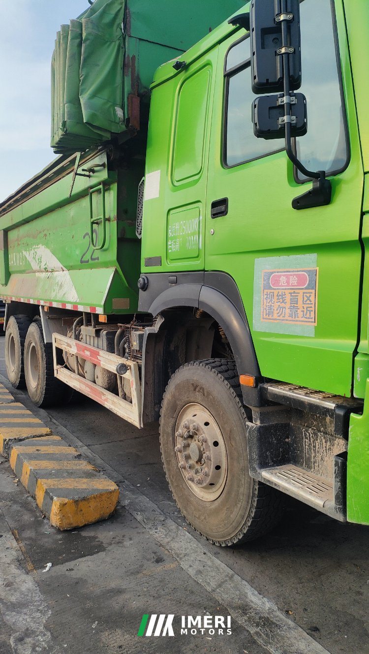 Sinotruk HOWO T6G 380 hp 6X4 5.6 m - грузовик из Китая