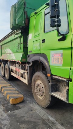 Sinotruk HOWO T6G 380 hp 6X4 5.6 m - фото 1
