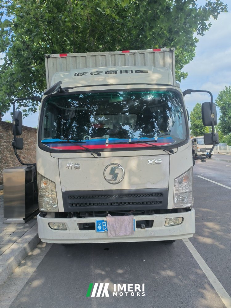 Shacman X9 143 hp 4X2 4.15 m - грузовик из Китая