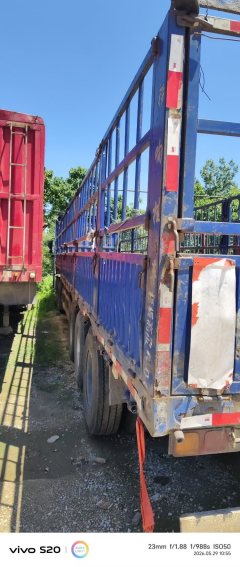 13 m x2.55 m 3 stake body semi-trailer - фото 2