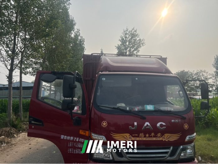JAC Shuailing E 120 hp 4X2 4.18 m - грузовик из Китая