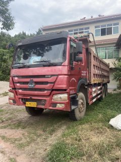 Sinotruk HOWO HOWO-7 380 hp 6X4 6.8 m - фото 1
