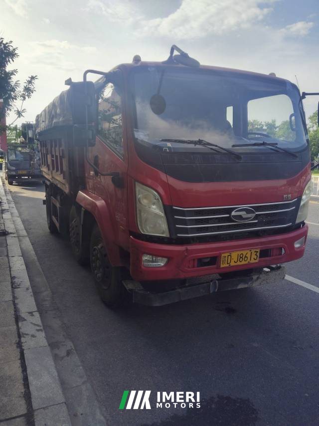 2021 Hyundai 700 220 hp 6X2 4.7 m