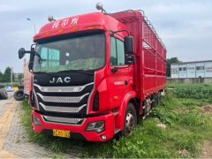 JAC Gallop GAC Higer K5 220 hp 4X2 6.8 m - фото 1