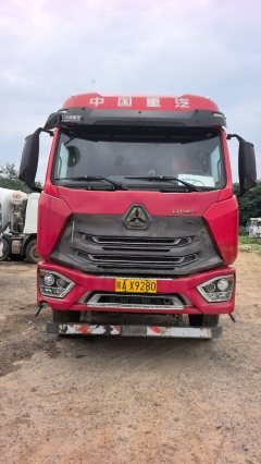 Sinotruk Hohan J7B 430 hp 4X2 - фото 1