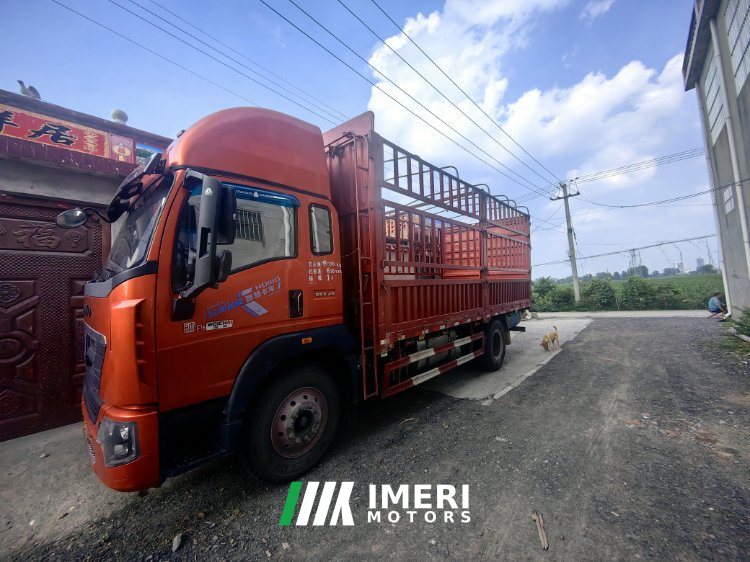 2024 SINOTRUK HOWO Light Duty Truck G5X 240 hp 4X2 5.75 m