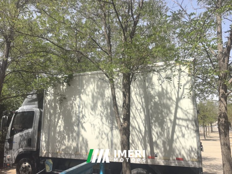 JMC 136 hp 4X2 4.2 m - грузовик из Китая