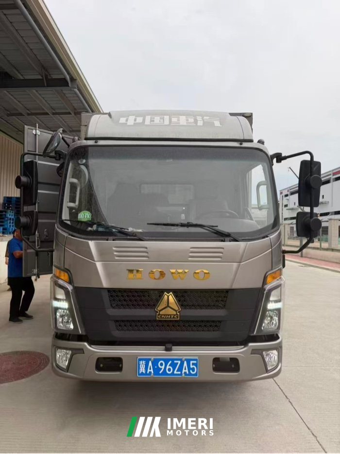 SINOTRUK HOWO Light Duty Truck Hanjiang 151 hp 4X2 4.15 m - грузовик из Китая
