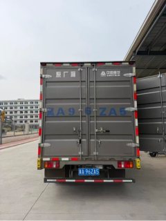 SINOTRUK HOWO Light Duty Truck Hanjiang 151 hp 4X2 4.15 m - фото 5