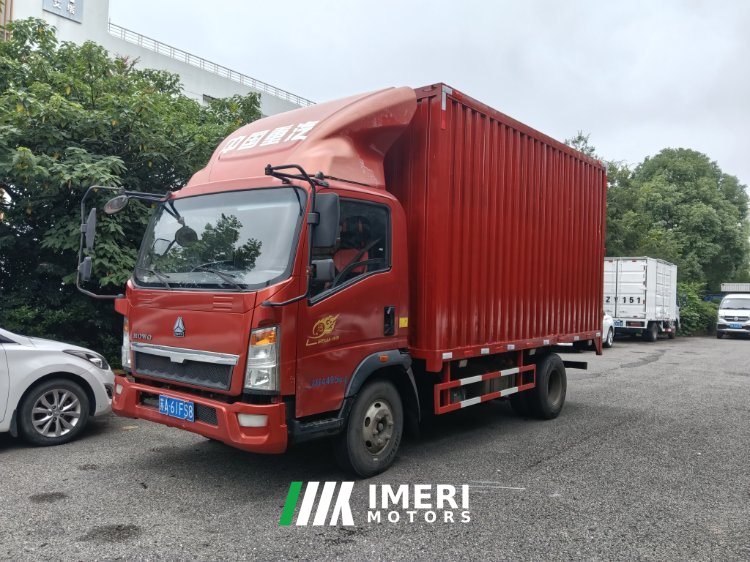 2018 SINOTRUK HOWO Light Duty Truck Royal Faction 160 hp 4X2 4.15 m