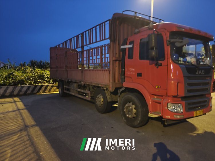 JAC Gallop GAC Higer K5 245 hp 6X2 9.5 m - грузовик из Китая