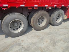 13.00 m x2.55 m 3 stake body semi-trailer - фото 4