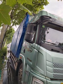 FAW Jiefang JH6 320 hp 4X2 9.6 m - фото 1
