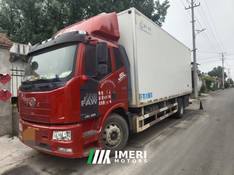 FAW Jiefang J6L 220 hp 4X2 6.8 m - грузовик из Китая