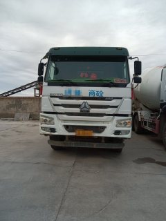 Sinotruk HOWO HOWO-7 380 hp 8X4 - фото 2