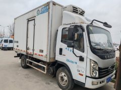 Hyundai 300 130 hp 4X2 4.2 m - фото 1