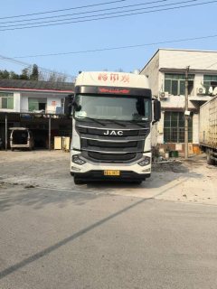 JAC Gallop Gelfa A5 220 hp 4X2 5.8 m - фото 1