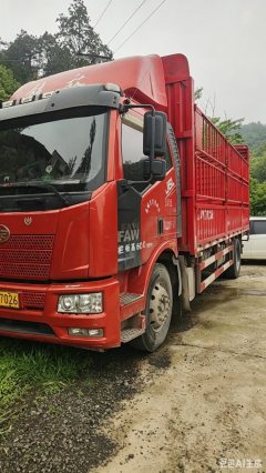 FAW Jiefang J6L 220 hp 4X2 6.8 m - фото 2