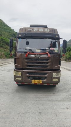 FAW Jiefang Han V 400 hp 6X4 - фото 3