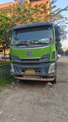 Dongfeng Liuzhou Chenglong H5 330 hp 8X4 5.6 m - фото 10