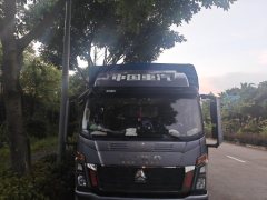 SINOTRUK HOWO Light Duty Truck Commander 170 hp 4X2 - фото 1