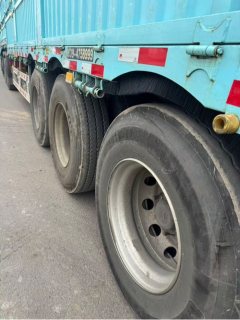 13 m x2.55 m 3 stake body semi-trailer - фото 2