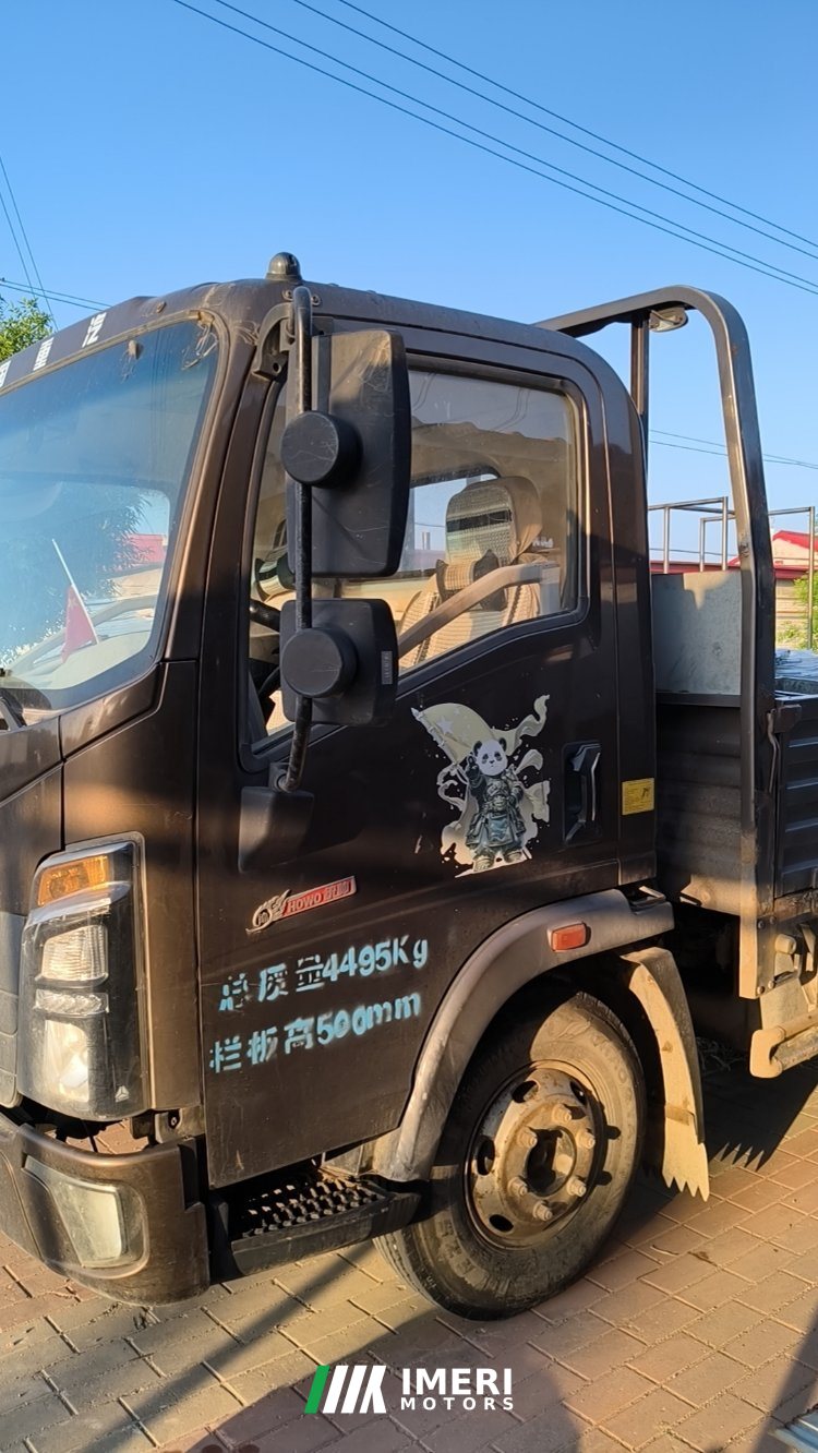 SINOTRUK HOWO Light Duty Truck Commander 130 hp 4X2 4.15 m - грузовик из Китая