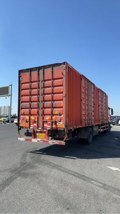 Sinotruk HOWO TX7 PRO 290 hp 4X2 9.6 m - фото 4