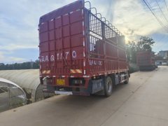 Dongfeng Liuzhou Chenglong M3 220 hp 4X2 5.8 m - фото 3