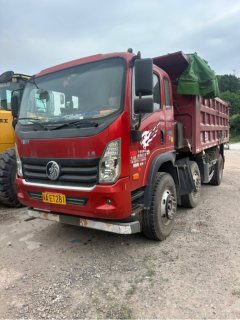 Sinotruk 220 hp 6X2 5.3 m - фото 1