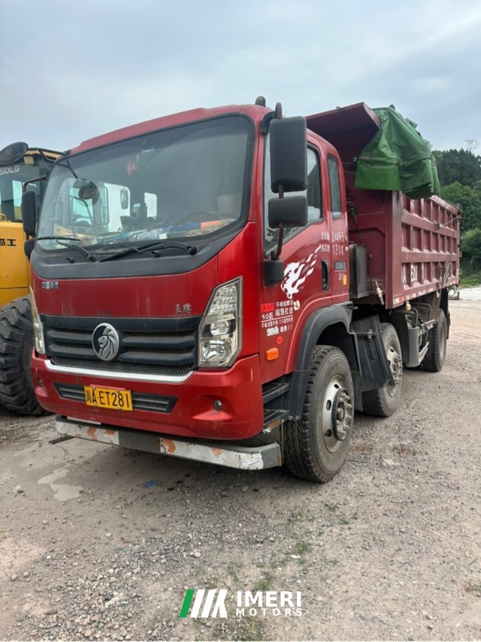 2021 Sinotruk 220 hp 6X2 5.3 m