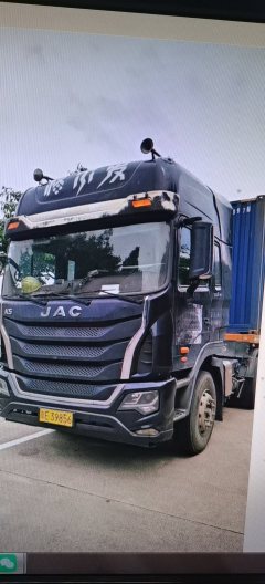 JAC Gallop Gelfa A5 430 hp 6X4 - фото 2