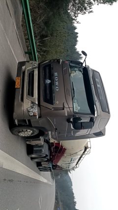Sinotruk HOWO T7H 430 hp 6X4 - фото 3