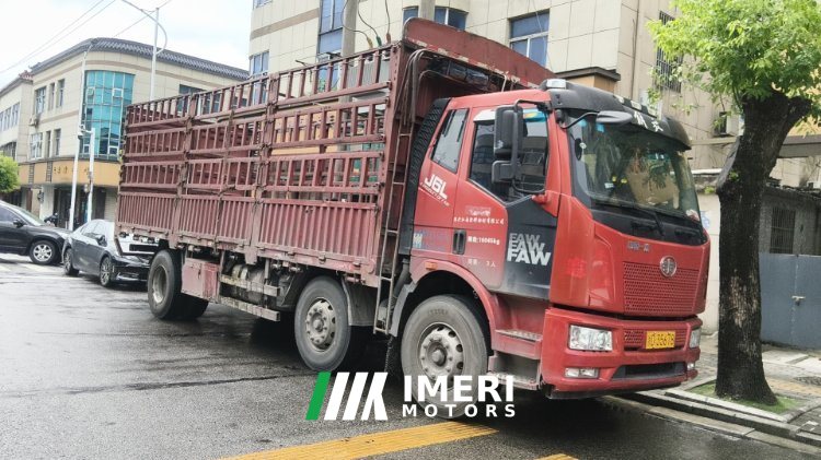 2019 FAW Jiefang J6L 240 hp 6X2 7.7 m