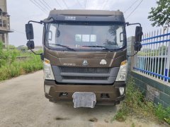 SINOTRUK HOWO Light Duty Truck Commander 210 hp 4X2 5.75 m - фото 2