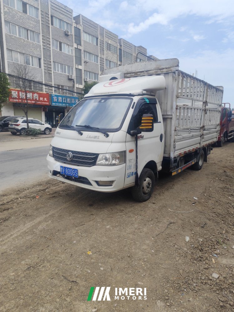Dongfeng W17 123 hp 4X2 3.95 m - грузовик из Китая