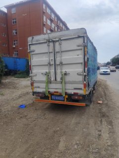 Dongfeng W17 123 hp 4X2 3.95 m - фото 5