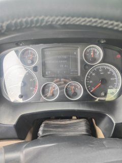 Sinotruk HOWO T5G 340 hp 8X4 - фото 5