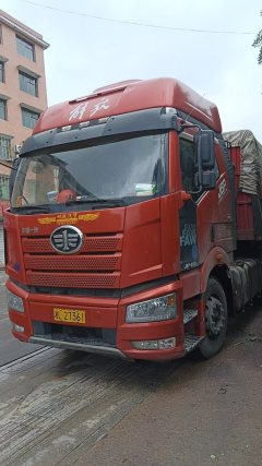 FAW Jiefang J6P 460 hp 6X4 - фото 1