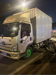 FAW Jiefang Lestar 180 hp 4X2 4.2 m - фото 1